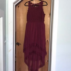 Size m Francesca’s maroon high low lace dress